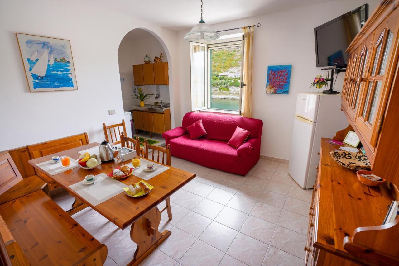 B&B Del Porto Bosa Marina Luaran gambar