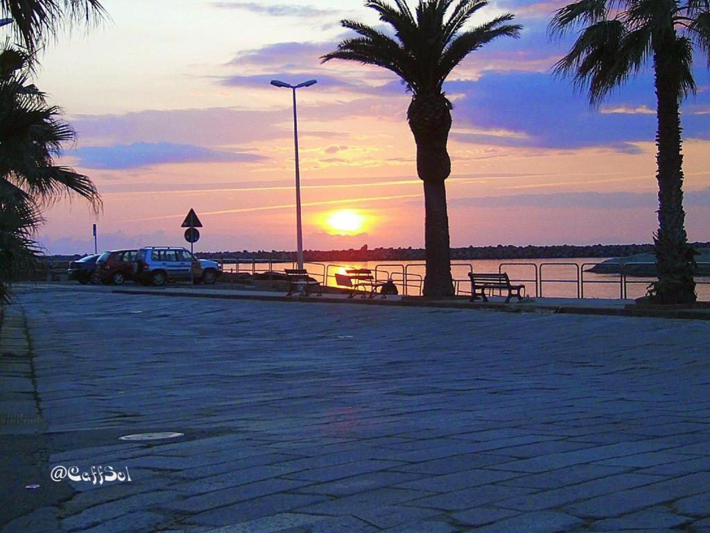 B&B Del Porto Bosa Marina Luaran gambar