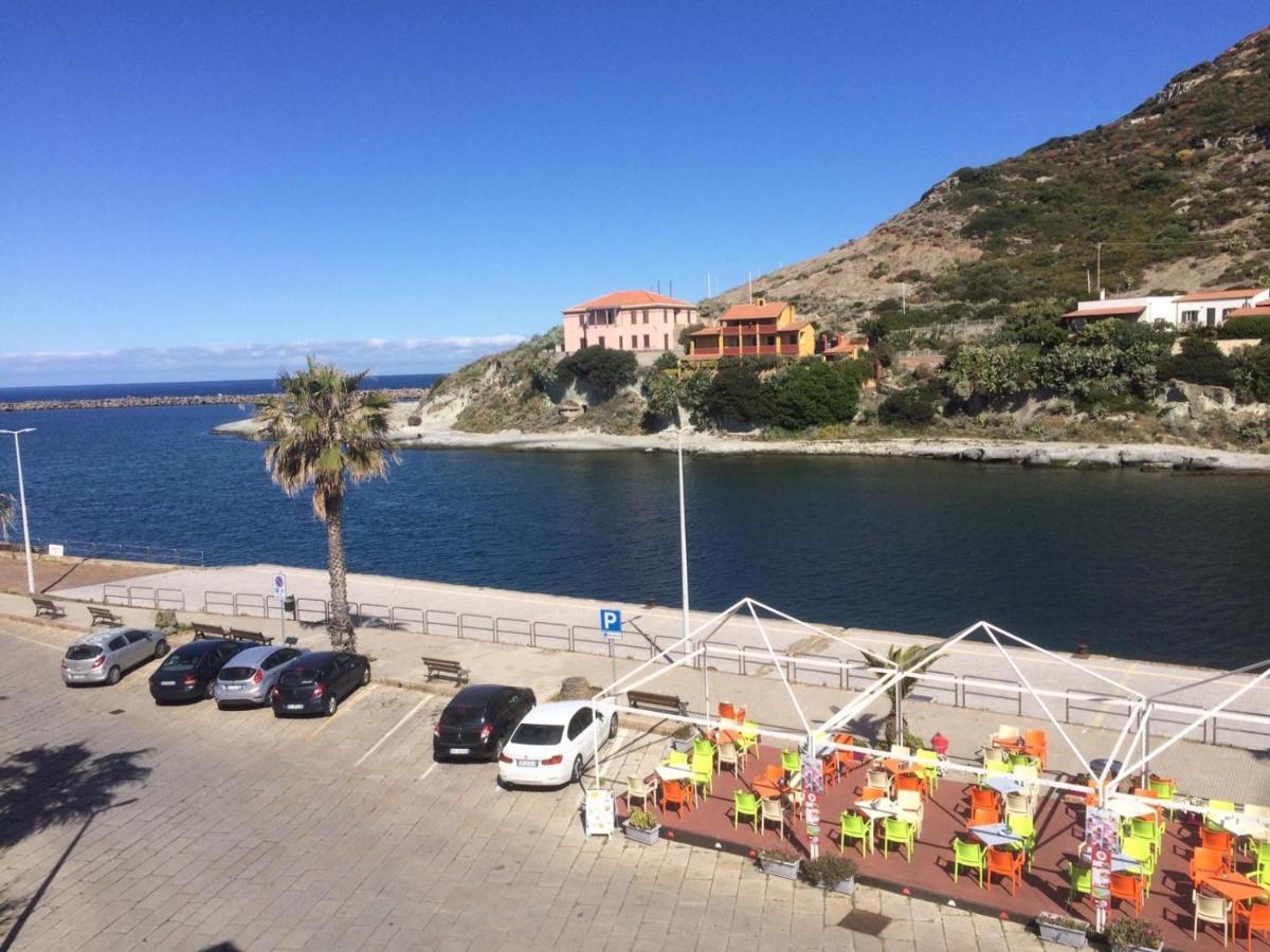 B&B Del Porto Bosa Marina Luaran gambar