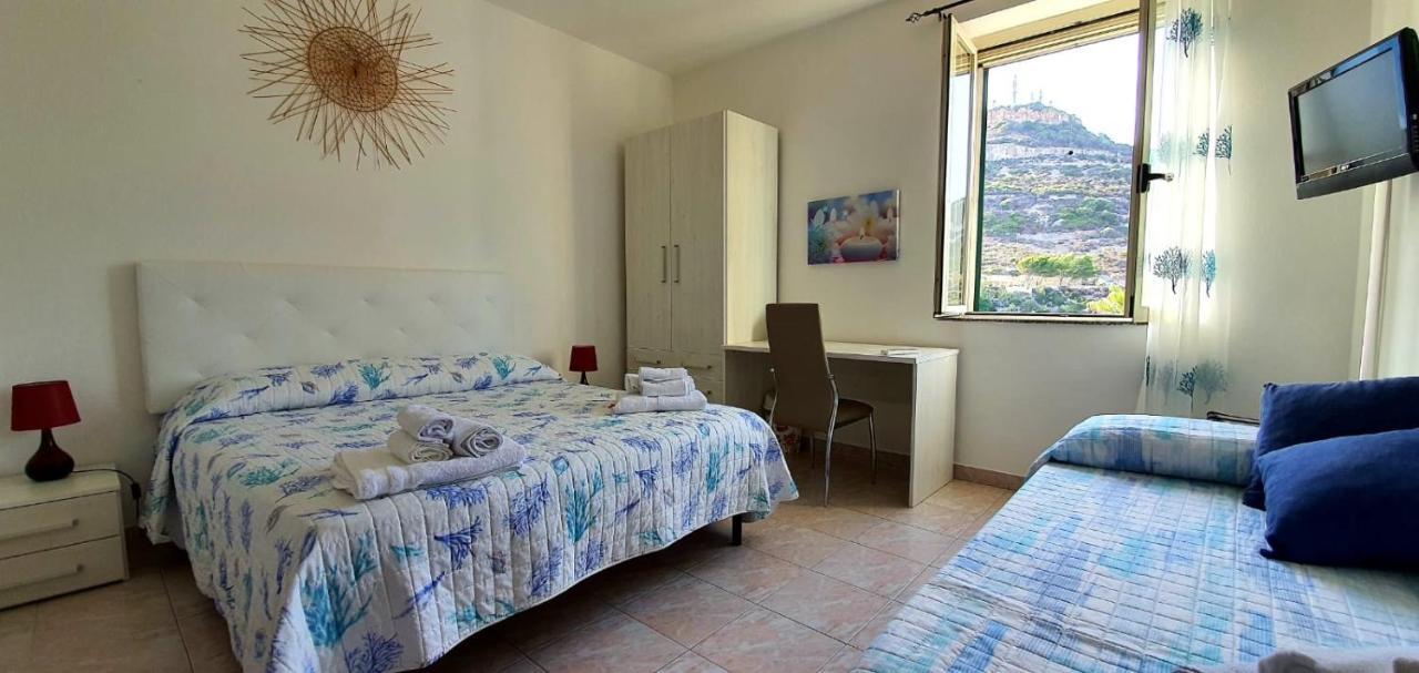 B&B Del Porto Bosa Marina Luaran gambar