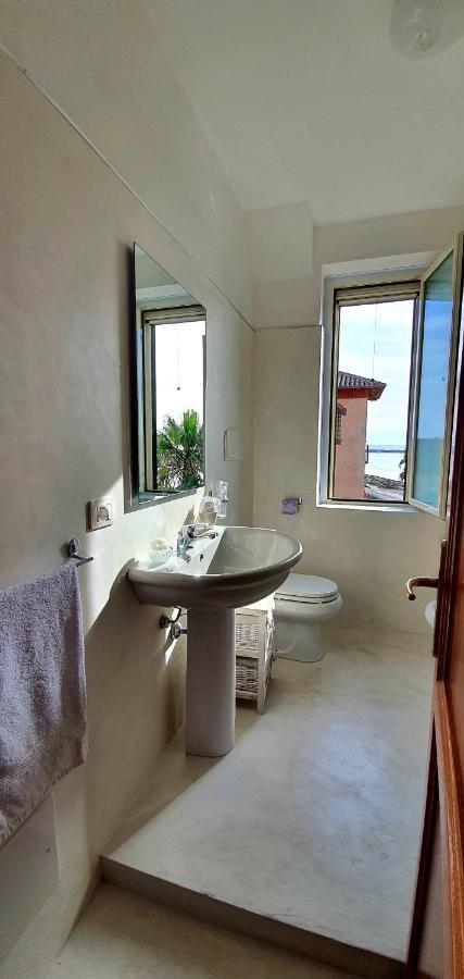B&B Del Porto Bosa Marina Luaran gambar