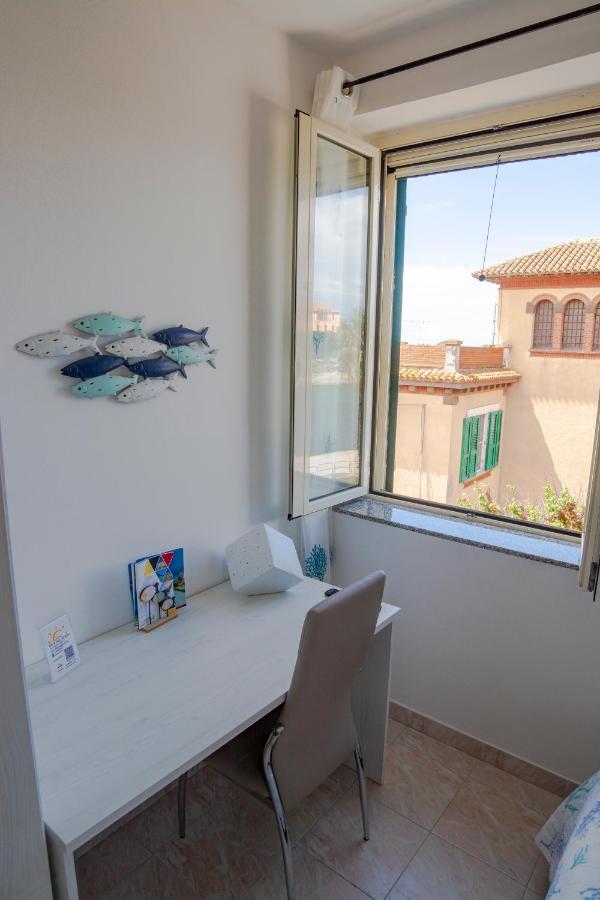 B&B Del Porto Bosa Marina Luaran gambar